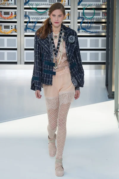 Look 59